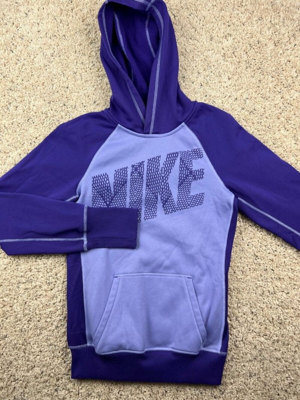 Nike Women's XS Purple Pullover Hoodie Jacket Fall Fleece Lined Therma-Fit